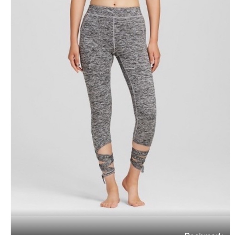 MOSSIMO gray White Ballerina Wrap Leggings Sz L Women Capri Athletic Casual Y18